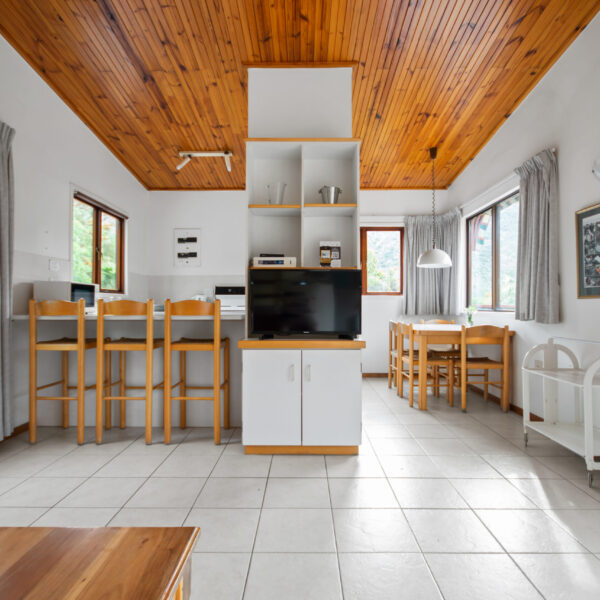 Alternative view of TWO-NIGHT MIDWEEK STAY IN JOSMONT HEIGHTS ONE BEDROOM -